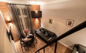 Lubomirskiego 23 Residence - Great Location, 10 Min To Main Square By Foot, Right Next To Main Rail And Bus Station
