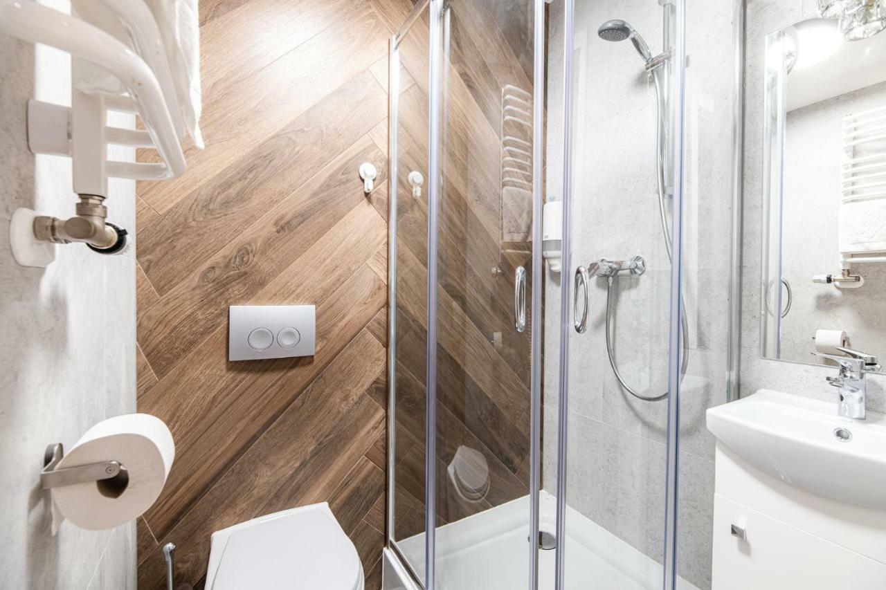 Lubomirskiego 23 Residence - Great Location, 10 Min To Main Square By Foot, Right Next To Main Rail And Bus Station Krasków Exterior foto